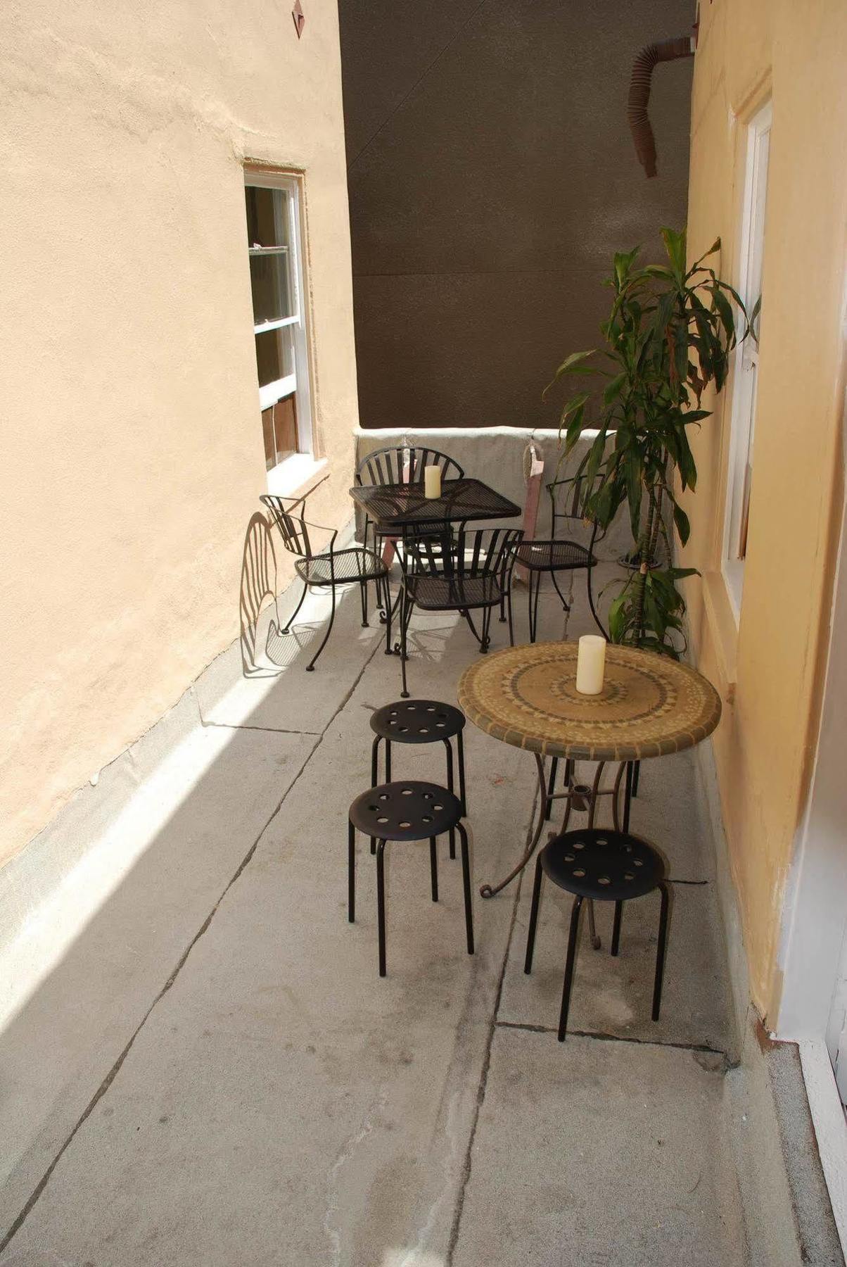 Hostel On 3Rd Сан-Диего Экстерьер фото
